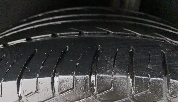 2019 Ford Ecosport TITANIUM + 1.5L DIESEL, Diesel, Manual, 42,626 km, Left Rear Tyre Tread