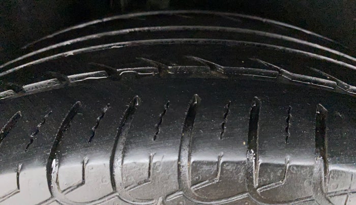 2019 Ford Ecosport TITANIUM + 1.5L DIESEL, Diesel, Manual, 42,626 km, Right Rear Tyre Tread