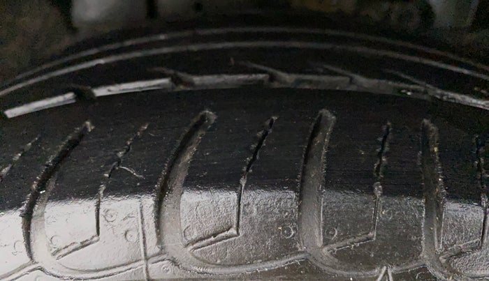2019 Ford Ecosport TITANIUM + 1.5L DIESEL, Diesel, Manual, 42,626 km, Left Front Tyre Tread