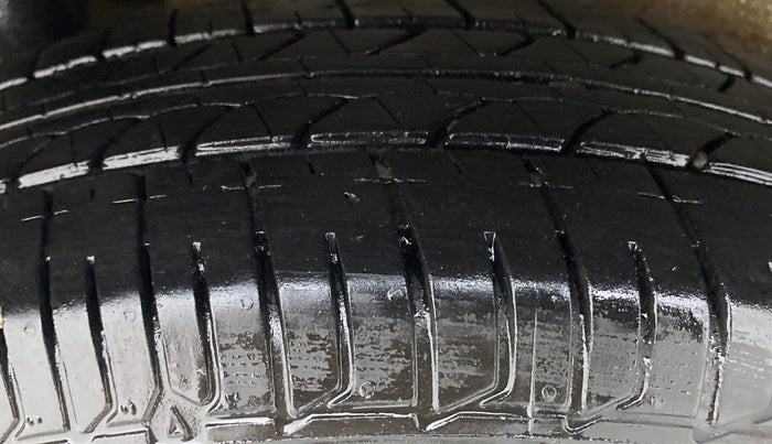 2019 Maruti New Wagon-R 1.0 Lxi (o) cng, CNG, Manual, Right Rear Tyre Tread