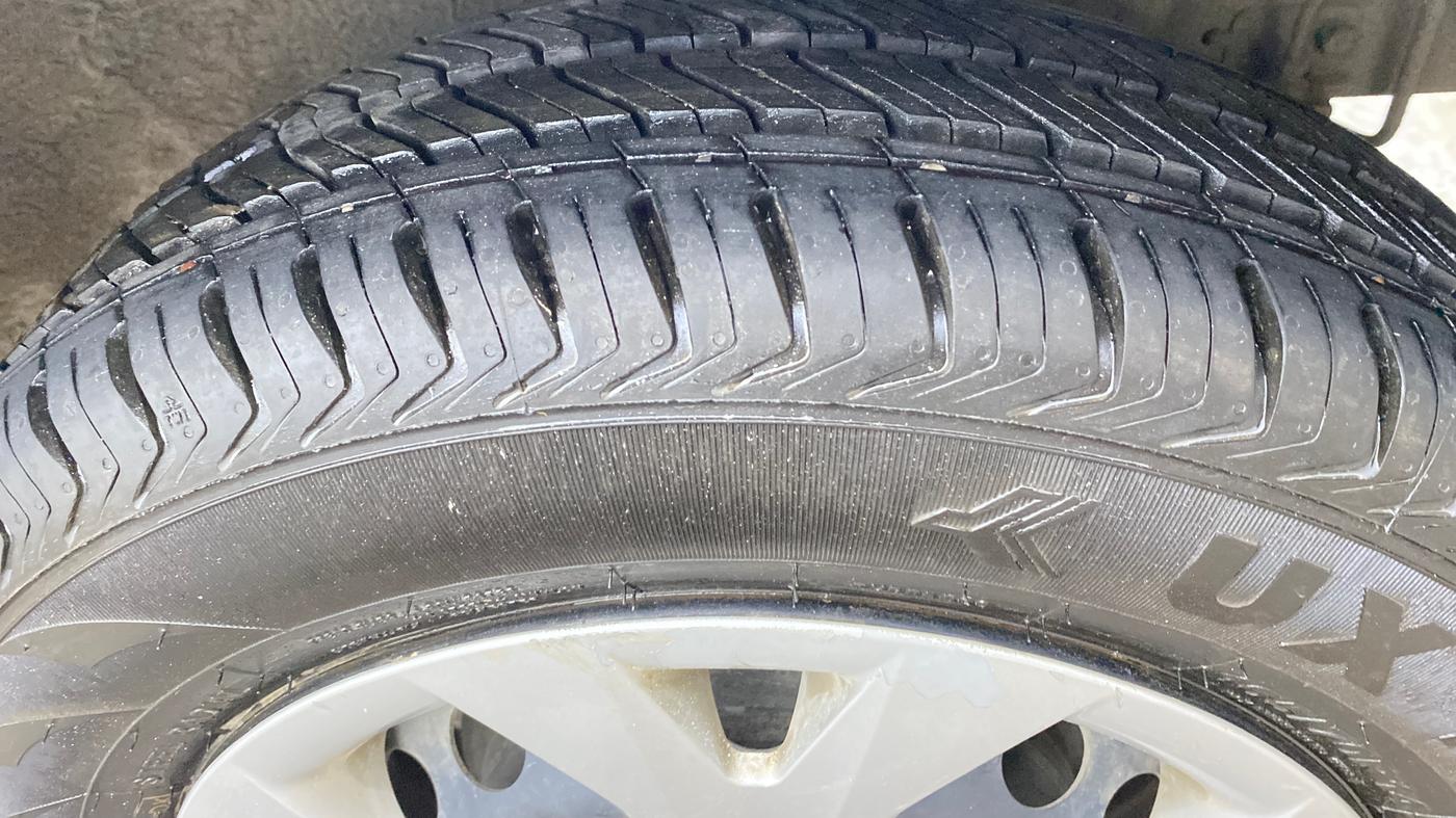 2015 Hyundai Grand i10 MAGNA 1.2 KAPPA VTVT, Petrol, Manual, 38,636 km, Left Rear Tyre Tread