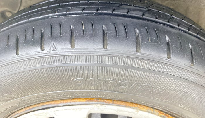 2015 Hyundai Grand i10 MAGNA 1.2 KAPPA VTVT, Petrol, Manual, 38,636 km, Left Front Tyre Tread