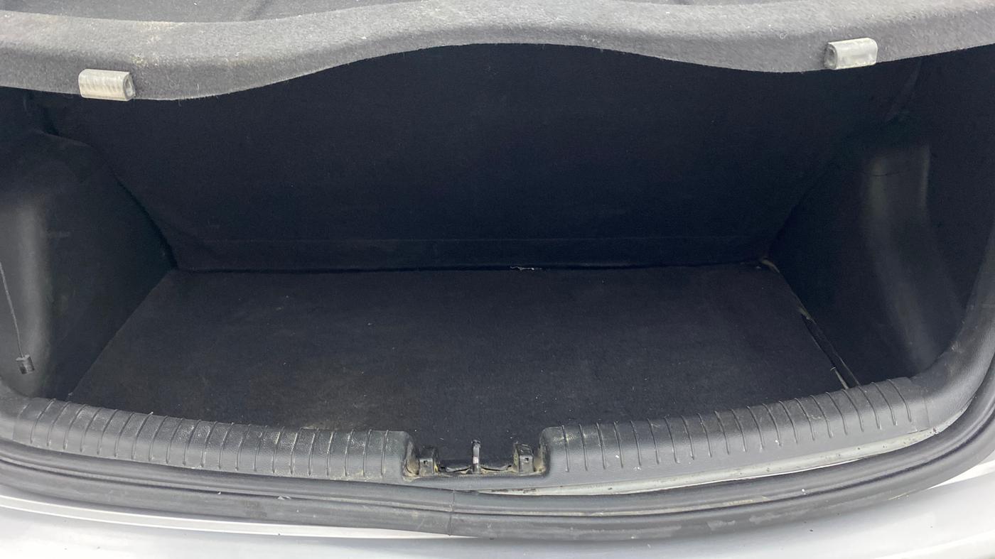2015 Hyundai Grand i10 MAGNA 1.2 KAPPA VTVT, Petrol, Manual, 38,636 km, Boot Inside