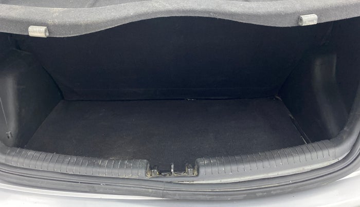 2015 Hyundai Grand i10 MAGNA 1.2 KAPPA VTVT, Petrol, Manual, 38,636 km, Boot Inside