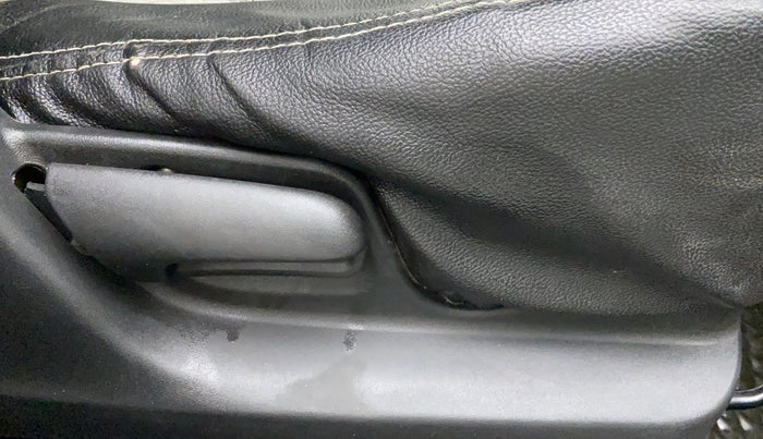 2014 Maruti Swift VXI, Petrol, Manual, 39,008 km, Driver Side Adjustment Panel