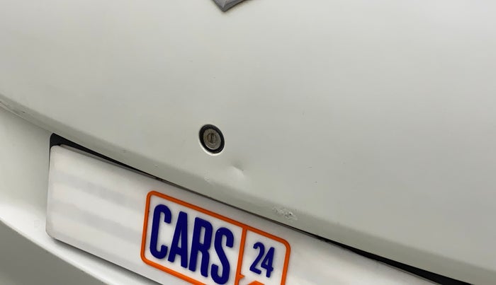 2014 Maruti Swift VXI, Petrol, Manual, 39,008 km, Dicky (Boot door) - Slightly dented