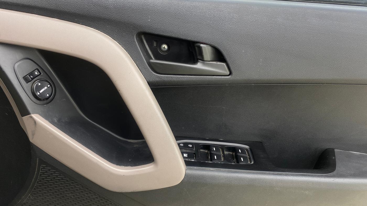 2018 Hyundai Creta E PLUS 1.4 DIESEL, Diesel, Manual, 70,849 km, Driver Side Door Panels Control