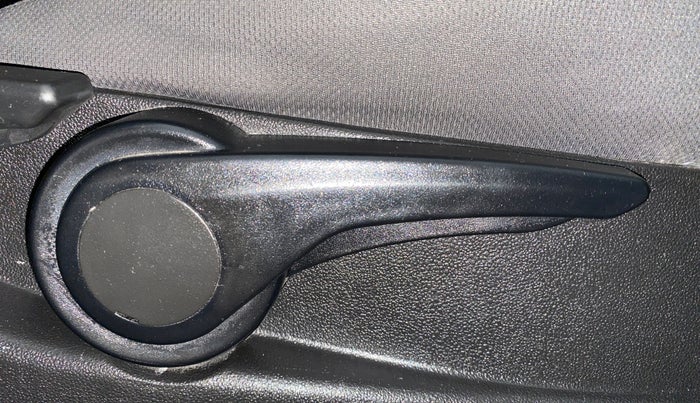 2018 Tata Tiago XZA PETROL, Petrol, Automatic, 39,282 km, Driver Side Adjustment Panel