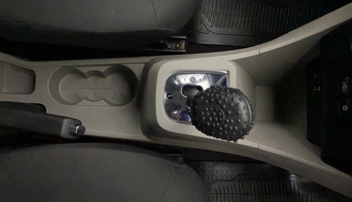 2018 Tata Tiago XZA PETROL, Petrol, Automatic, 39,282 km, Gear Lever