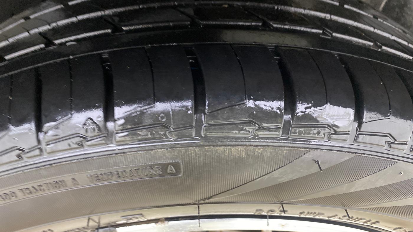 2024 MG HECTOR SAVVY PRO 1.5 TURBO CVT PETROL, Petrol, Automatic, 40,013 km, Left Rear Tyre Tread