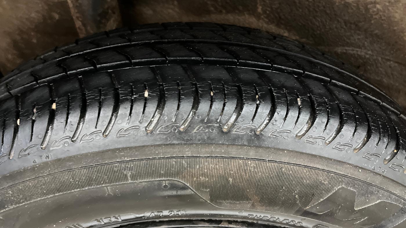 2022 Maruti S PRESSO VXI (O), Petrol, Manual, 27,839 km, Right Rear Tyre Tread
