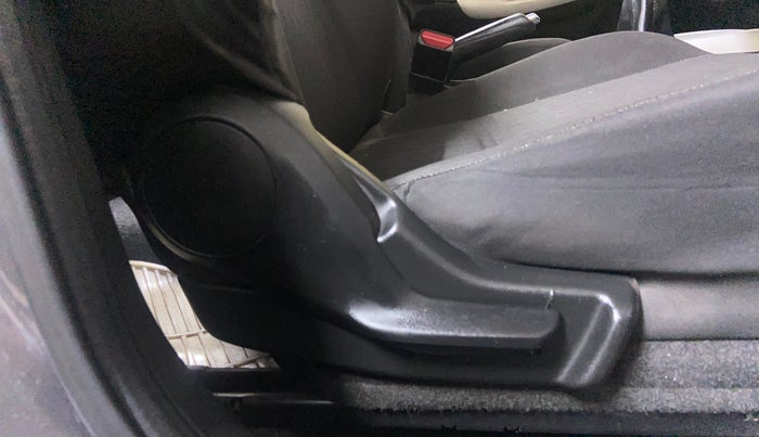 2018 Maruti Baleno DELTA PETROL 1.2, Petrol, Manual, 64,942 km, Driver Side Adjustment Panel