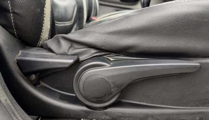 2017 Tata Tiago XZ PETROL, Petrol, Manual, 60,744 km, Driver Side Adjustment Panel