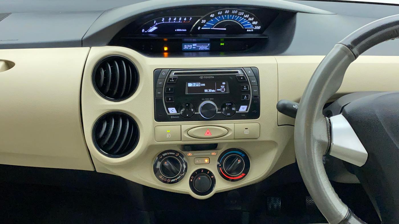 2018 Toyota Etios V, Petrol, Manual, 20,452 km, Air Conditioner