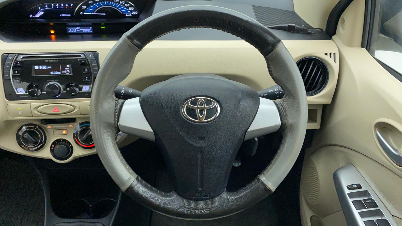 2018 Toyota Etios V, Petrol, Manual, 20,452 km, Steering Wheel Close Up