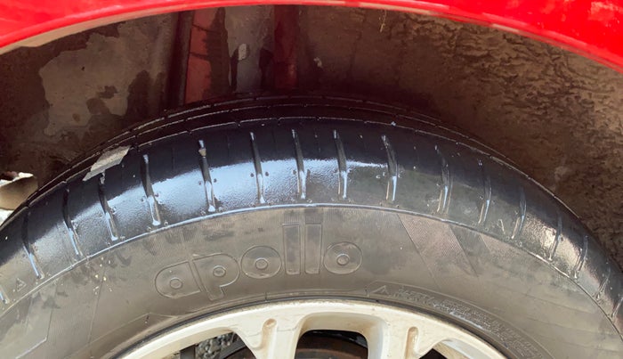 2018 Maruti Swift ZXI, Petrol, Manual, 34,215 km, Right Rear Tyre Tread