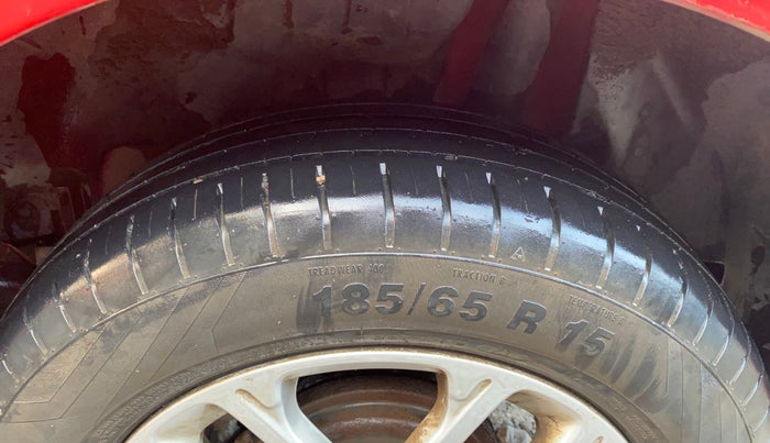 2018 Maruti Swift ZXI, Petrol, Manual, 34,215 km, Left Rear Tyre Tread