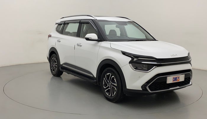 2022 KIA CARENS LUXURY PLUS 1.4 PETROL 7 STR, Petrol, Manual, 4,423 km, Right Front Diagonal