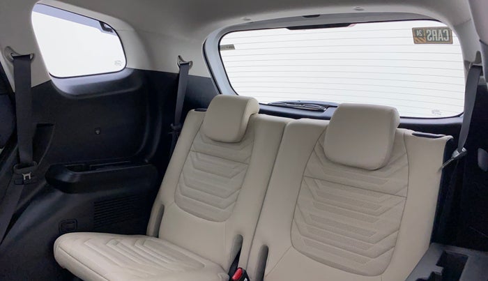 2022 KIA CARENS LUXURY PLUS 1.4 PETROL 7 STR, Petrol, Manual, 4,423 km, Third Seat Row ( optional )
