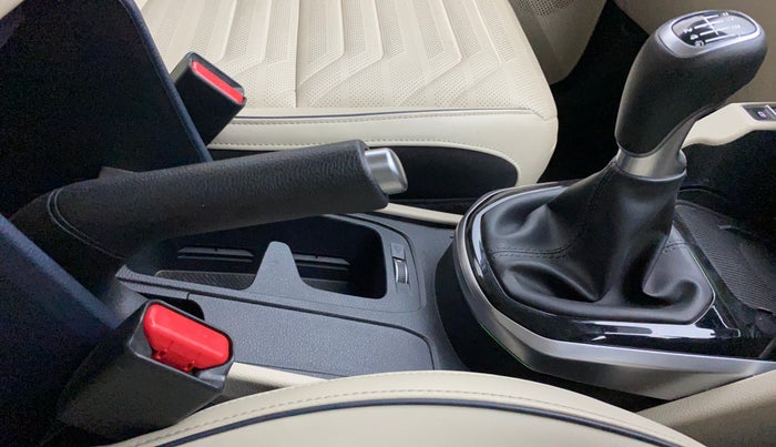 2022 KIA CARENS LUXURY PLUS 1.4 PETROL 7 STR, Petrol, Manual, 4,423 km, Gear Lever