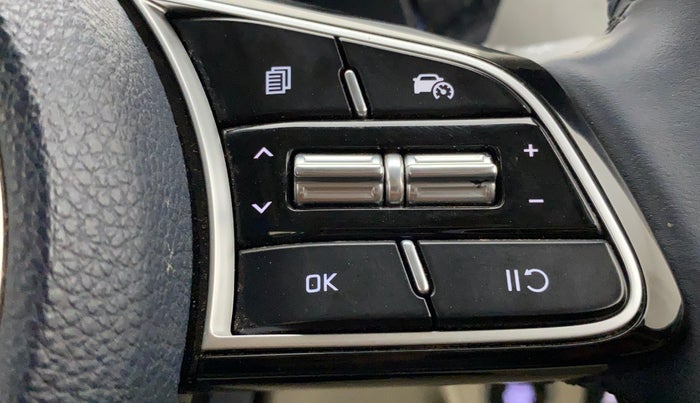 2022 KIA CARENS LUXURY PLUS 1.4 PETROL 7 STR, Petrol, Manual, 4,423 km, Adaptive Cruise Control