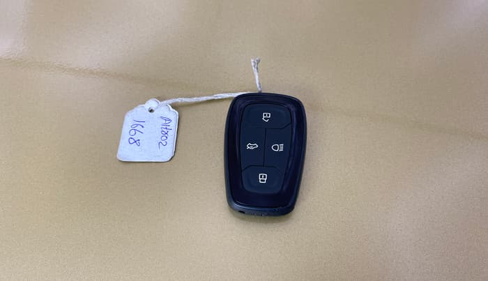 2020 Tata ALTROZ XZ PETROL, Petrol, Manual, 34,743 km, Key Close Up