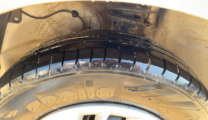 2022 Maruti Alto LXI OPT CNG, CNG, Manual, 1,33,541 km, Left Front Tyre Tread