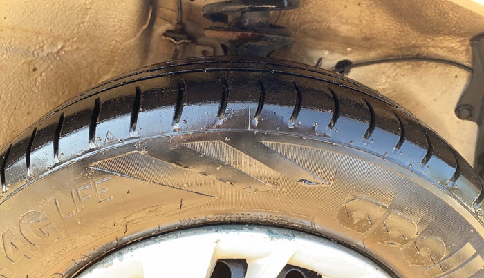 2022 Maruti Alto LXI OPT CNG, CNG, Manual, 1,33,541 km, Right Front Tyre Tread