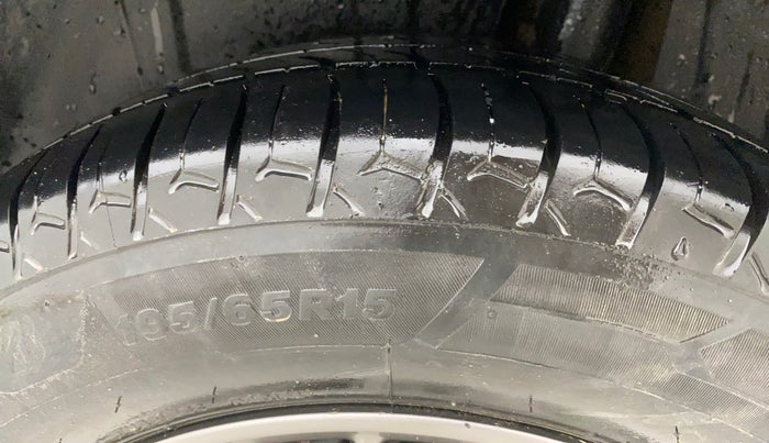 2019 Maruti Ertiga ZXI+ SHVS, Petrol, Manual, 1,02,931 km, Left Rear Tyre Tread