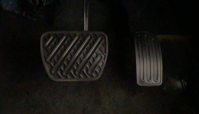 2018 Nissan Micra XV CVT, Petrol, Automatic, 26,247 km, Pedals