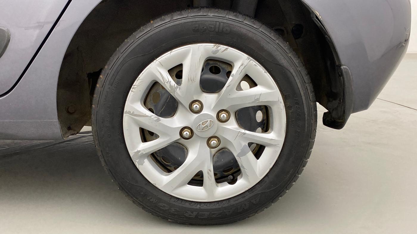 2018 Hyundai Grand i10 MAGNA AT 1.2 KAPPA VTVT, Petrol, Automatic, 38,454 km, Left Rear Wheel