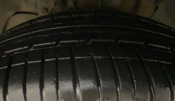 2022 Tata Tiago XZ PLUS PETROL, Petrol, Manual, 17,879 km, Left Front Tyre Tread