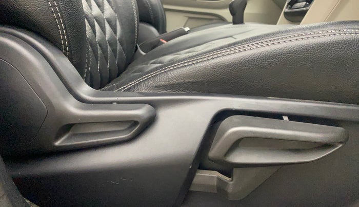 2022 Tata Tiago XZ PLUS PETROL, Petrol, Manual, 17,879 km, Driver Side Adjustment Panel