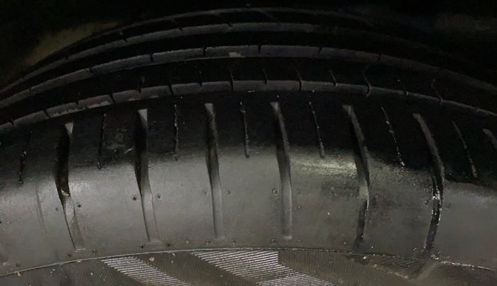 2018 Maruti Baleno DELTA DIESEL 1.3, Diesel, Manual, 86,468 km, Left Rear Tyre Tread