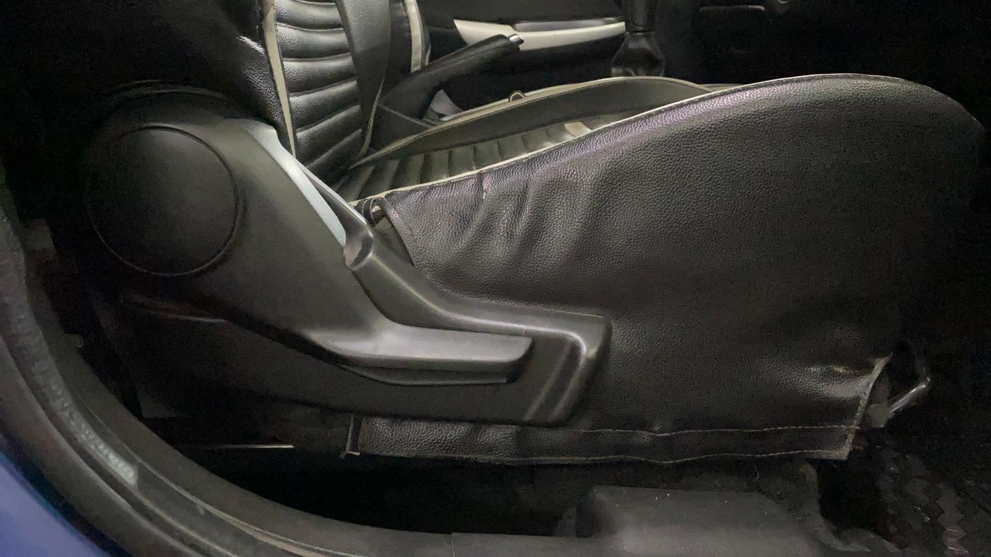 2018 Maruti Baleno DELTA DIESEL 1.3, Diesel, Manual, 86,489 km, Driver Side Adjustment Panel