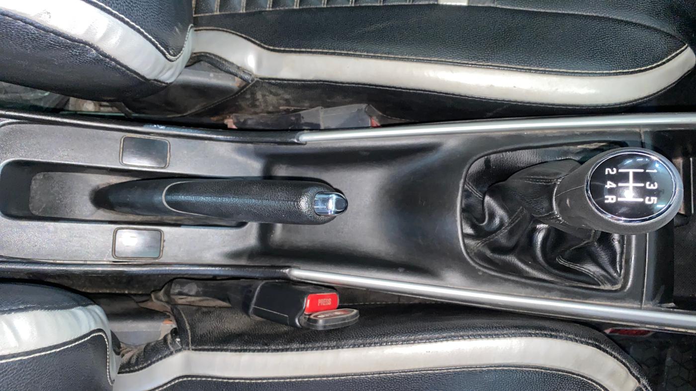 2018 Maruti Baleno DELTA DIESEL 1.3, Diesel, Manual, 86,489 km, Gear Lever