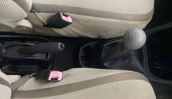 2013 Toyota Etios Liva V, Petrol, Manual, 98,845 km, Gear Lever