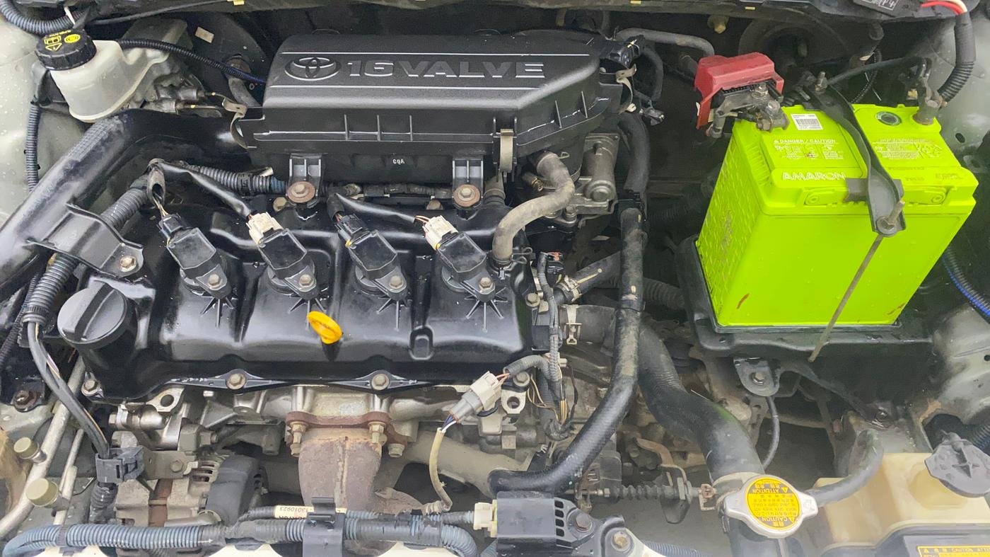 2013 Toyota Etios Liva V, Petrol, Manual, 98,845 km, Engine View