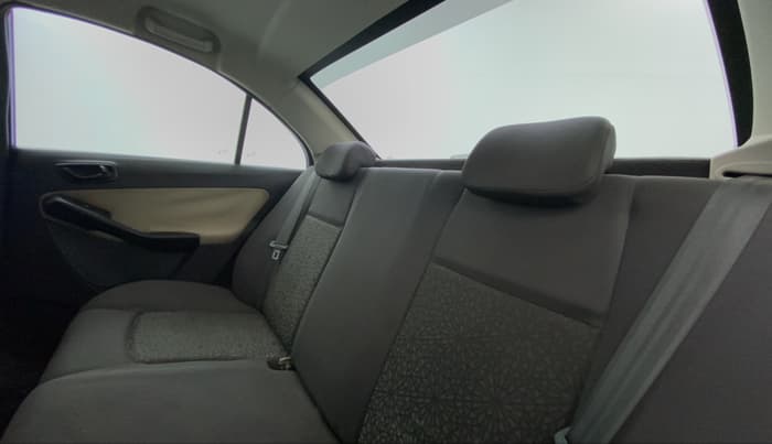2014 Tata Zest XMS RT, Petrol, Manual, 72,212 km, Right Side Door Cabin View