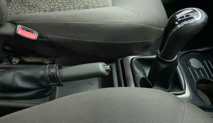 2014 Tata Zest XMS RT, Petrol, Manual, 72,212 km, Gear Lever