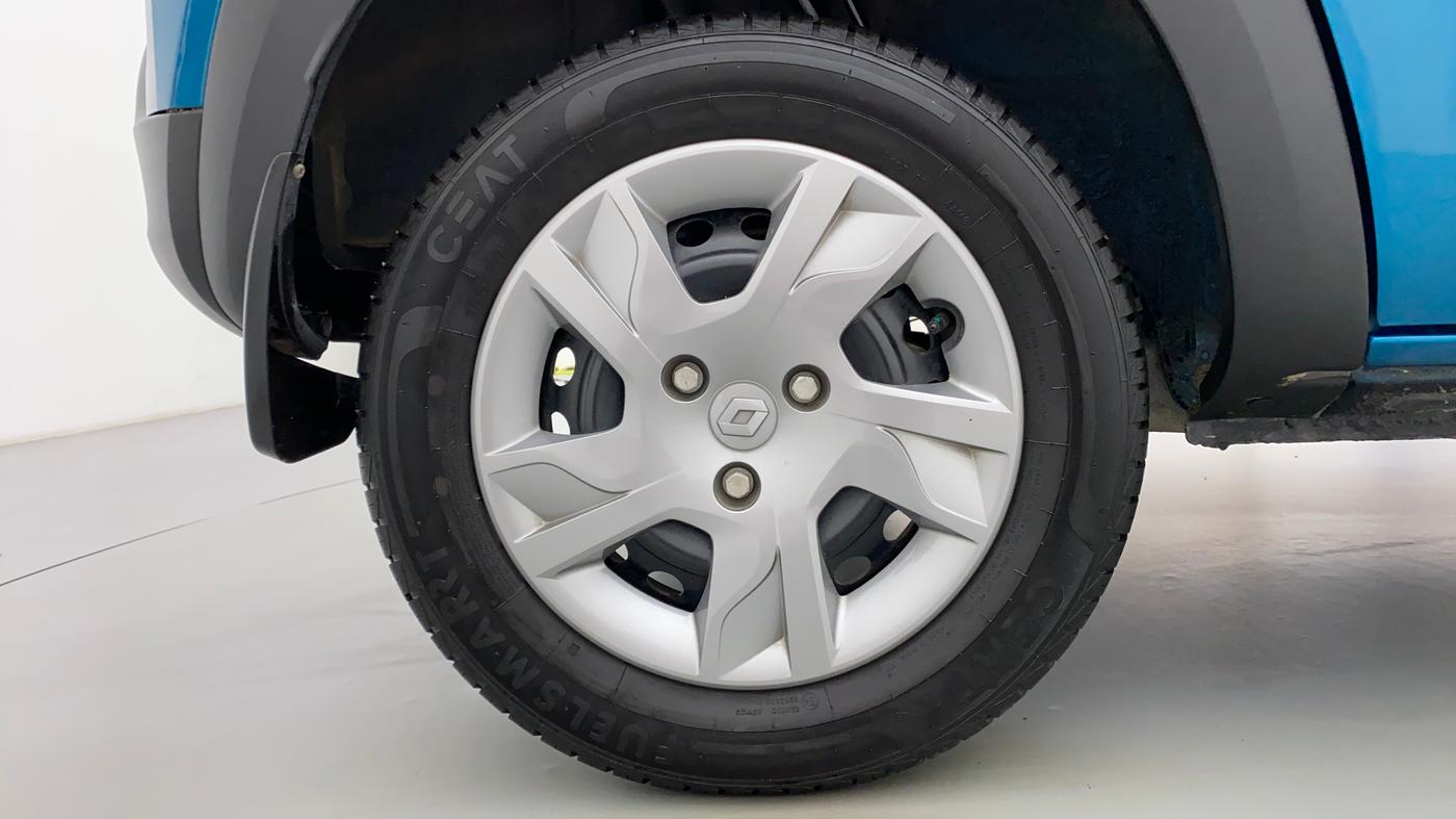 2021 Renault Kwid 1.0 RXT Opt, Petrol, Manual, 5,478 km, Right Rear Wheel