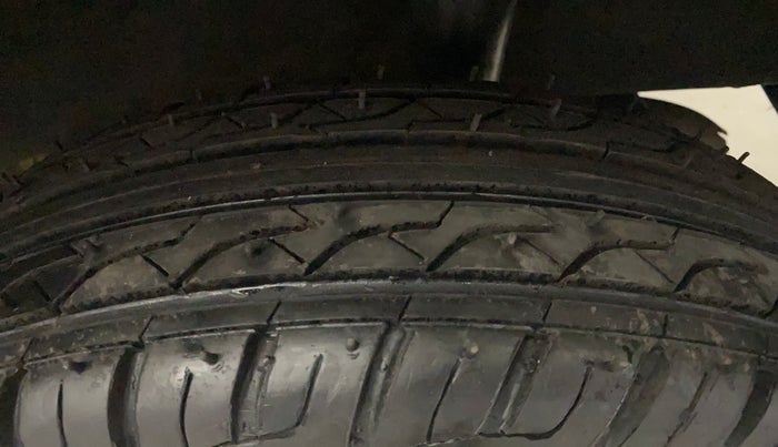 2017 Datsun Redi Go T (O), Petrol, Manual, 1,24,743 km, Left Rear Tyre Tread