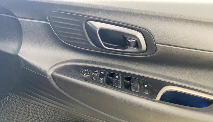 2020 Hyundai NEW I20 Asta 1.0 GDI Turbo IMT, Petrol, Manual, 52,422 km, Driver Side Door Panels Control