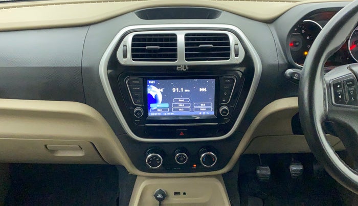 2018 Mahindra TUV300 T10 MT, Diesel, Manual, 96,527 km, Air Conditioner
