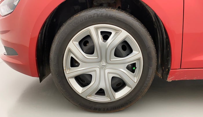 2021 Tata ALTROZ XT DIESEL, Diesel, Manual, 79,306 km, Left Front Wheel