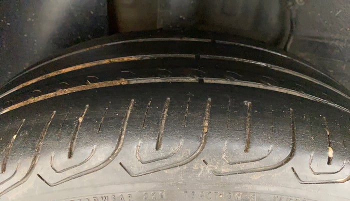 2021 Tata ALTROZ XT DIESEL, Diesel, Manual, 79,306 km, Right Rear Tyre Tread