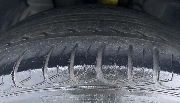 2018 Ford Ecosport 1.5 TITANIUM TI VCT, Petrol, Manual, 39,711 km, Left Front Tyre Tread
