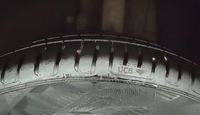 2022 MG ASTOR SAVVY 1.3 TURBO AT S RED, Petrol, Automatic, 50,699 km, Left Rear Tyre Tread