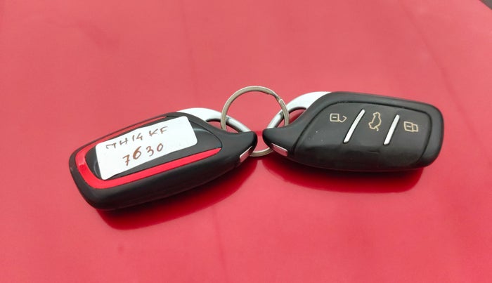 2022 MG ASTOR SAVVY 1.3 TURBO AT S RED, Petrol, Automatic, 50,699 km, Key Close Up