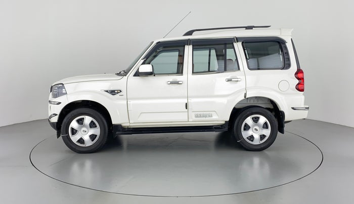 2018 Mahindra Scorpio S7 120 BHP 2WD, Diesel, Manual, 23,122 km, Left Side